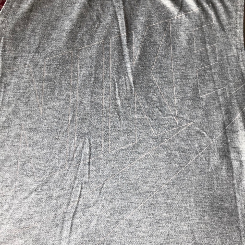 Nike workout Tank - Picture 3 of 4